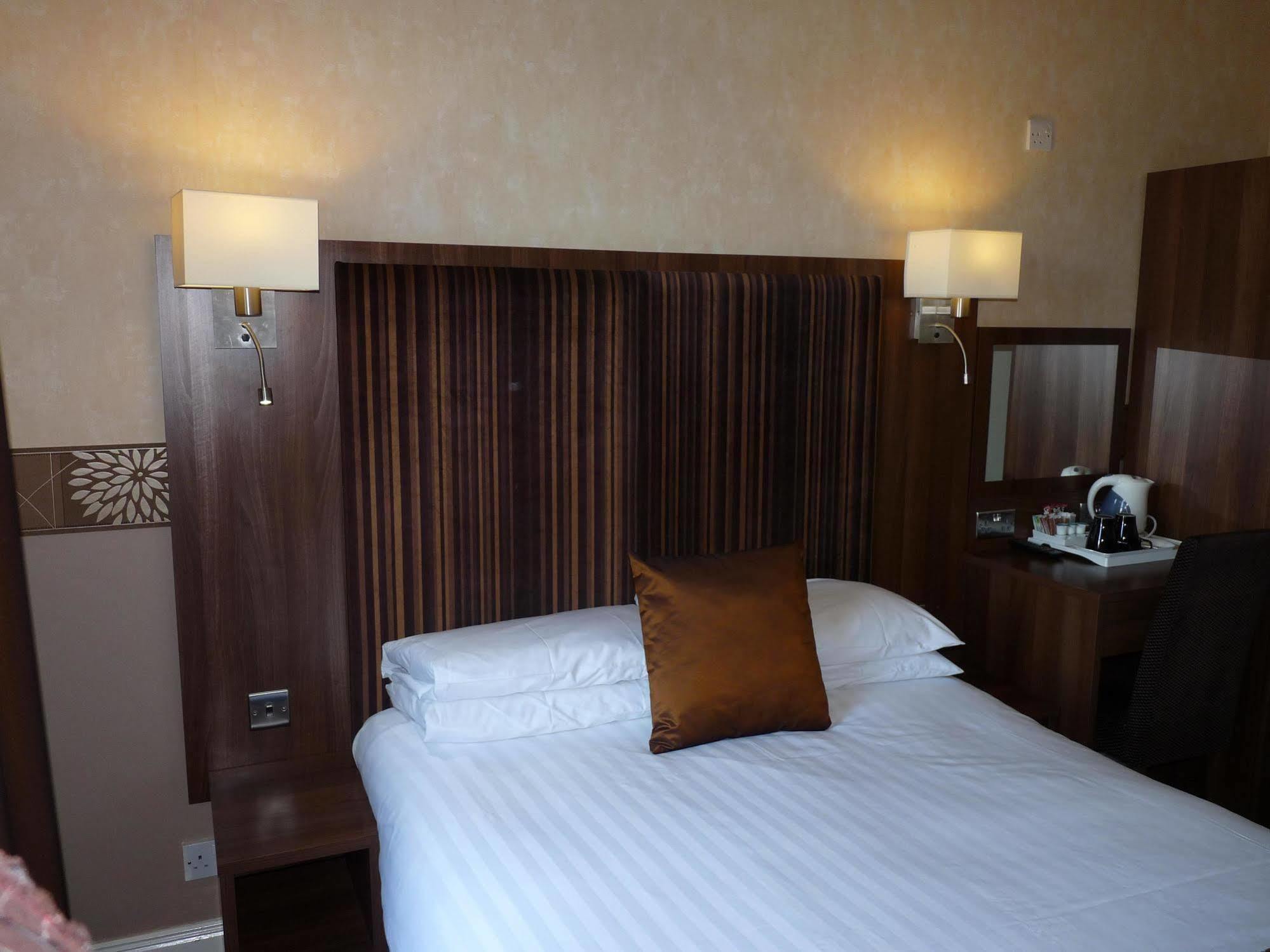 The Park Hotel Dunoon Bagian luar foto