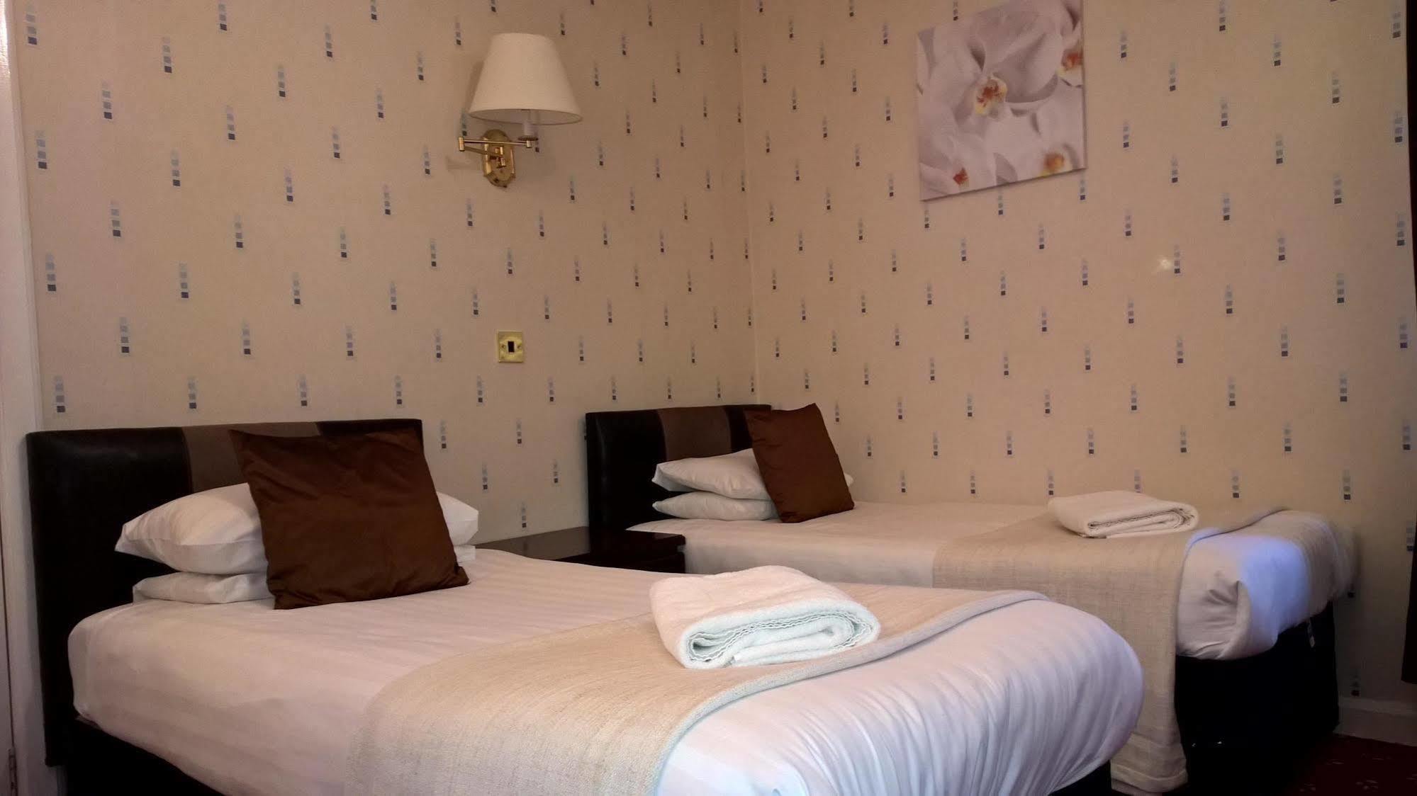 The Park Hotel Dunoon Bagian luar foto